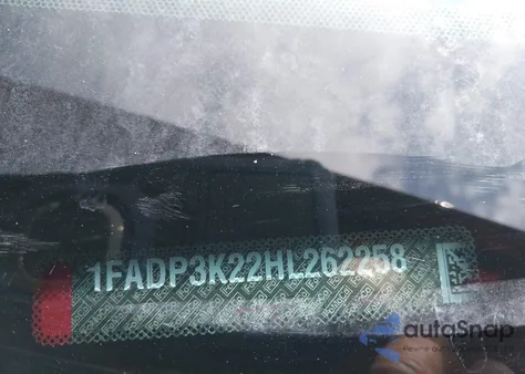 2017 Ford Focus Se z USA, uszkodzony, nr VIN 1FADP3K22HL262258